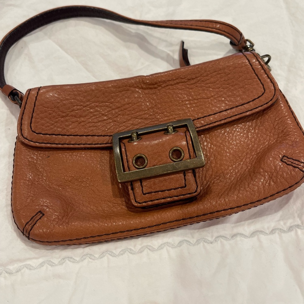 Banana Republic -Tan Leather wristlet